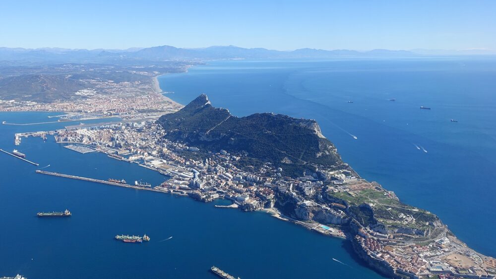 Gibraltar UTC +01